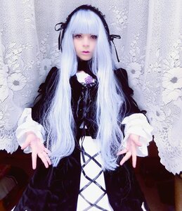 Rating: Safe Score: 0 Tags: 1girl bangs black_dress dress flower gothic_lolita hairband lips lolita_fashion long_hair long_sleeves looking_at_viewer red_eyes ribbon solo suigintou User: admin