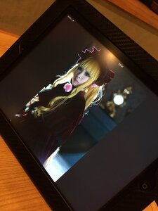 Rating: Safe Score: 0 Tags: 1girl bangs blonde_hair blue_eyes blunt_bangs cape flower lips long_hair looking_at_viewer photo rose shinku solo User: admin