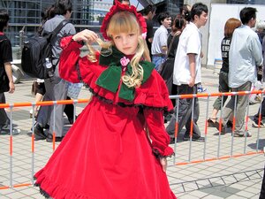 Rating: Safe Score: 0 Tags: 1girl 6+boys black_hair blonde_hair chain-link_fence dress fence hood long_hair looking_at_viewer multiple_boys shinku solo tile_floor tiles User: admin