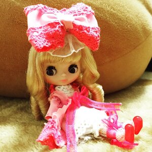 Rating: Safe Score: 0 Tags: 1girl blonde_hair bow cake doll dress drill_hair food hinaichigo long_hair photo sitting solo strawberry twin_drills User: admin