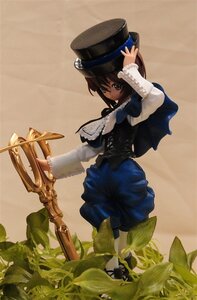 Rating: Safe Score: 0 Tags: 1girl bangs breasts brown_hair doll hat long_sleeves plant solo souseiseki standing top_hat User: admin