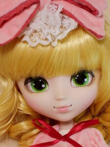 Rating: Safe Score: 0 Tags: 1girl bangs blonde_hair blunt_bangs close-up closed_mouth doll eyelashes face green_eyes hat hinaichigo lips looking_at_viewer portrait red_ribbon ribbon smile solo User: admin