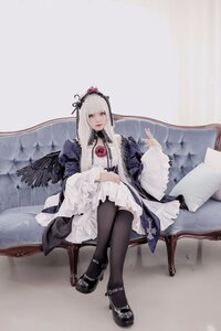 Rating: Safe Score: 0 Tags: 1girl bangs black_footwear black_legwear black_wings chair crossed_legs dress feathered_wings feathers flower long_hair long_sleeves sitting solo suigintou white_hair wide_sleeves wings User: admin