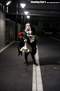 Rating: Safe Score: 0 Tags: 1girl black_dress bouquet dress flower maid rose solo standing suigintou white_hair User: admin