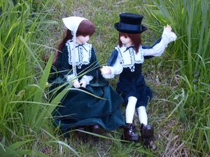 Rating: Safe Score: 0 Tags: 1boy 1girl blue_dress brown_hair doll dress grass hat long_hair long_sleeves multiple_dolls outdoors short_hair sitting souseiseki tagme top_hat User: admin