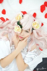 Rating: Safe Score: 0 Tags: 1girl blurry blurry_foreground closed_mouth depth_of_field dress flower green_eyes hair_flower hair_ornament kirakishou lips long_hair looking_at_viewer motion_blur petals rose solo white_dress white_flower white_hair white_rose User: admin