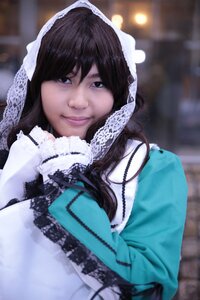 Rating: Safe Score: 0 Tags: 1girl black_hair blue_eyes blurry blurry_background depth_of_field lips long_hair looking_at_viewer necklace smile solo suiseiseki upper_body winter_clothes User: admin