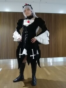 Rating: Safe Score: 0 Tags: 1girl black_dress boots dress full_body gothic_lolita long_hair long_sleeves rose solo standing suigintou User: admin