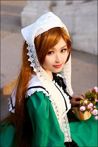 Rating: Safe Score: 0 Tags: 1girl 3d blurry brown_hair dress flower green_dress hat head_scarf heterochromia letterboxed lips long_hair looking_at_viewer smile solo suiseiseki User: admin
