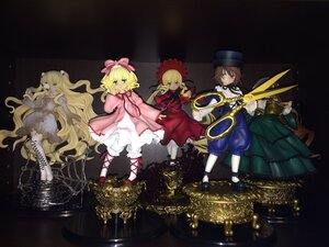 Rating: Safe Score: 0 Tags: 4girls blonde_hair blue_eyes bow brown_hair doll dress flower gloves hat hina_ichigo long_hair mary_janes multiple_dolls multiple_girls pink_bow rose shoes short_hair striped tagme top_hat User: admin