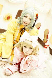 Rating: Safe Score: 0 Tags: 2girls blonde_hair dress lying multiple_cosplay multiple_girls short_hair sisters smile tagme yellow_dress User: admin