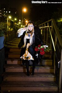 Rating: Safe Score: 0 Tags: 1girl blonde_hair bouquet dress flower long_hair pantyhose red_flower red_rose rose solo standing suigintou User: admin