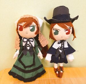 Rating: Safe Score: 0 Tags: 2girls brown_hair chibi doll dress green_eyes hat heterochromia long_hair multiple_dolls multiple_girls red_eyes ribbon siblings sisters souseiseki standing suiseiseki tagme top_hat twins User: admin