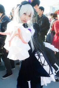 Rating: Safe Score: 0 Tags: 1girl 3d black_dress blurry blurry_background depth_of_field dress lips long_sleeves looking_at_viewer multiple_boys outstretched_arm outstretched_hand solo suigintou User: admin