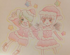 Rating: Safe Score: 0 Tags: 2girls blush green_eyes hat image kanaria multiple_boys multiple_girls one_eye_closed open_mouth pair santa_hat smile star_(symbol) starry_background suigintou traditional_media User: admin