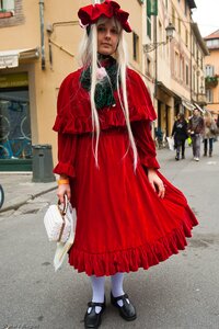 Rating: Safe Score: 0 Tags: 1girl auto_tagged bag black_footwear blurry building depth_of_field dress hat long_hair long_sleeves mary_janes outdoors photo red_dress shinku shoes solo solo_focus standing street white_legwear User: admin