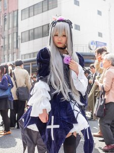 Rating: Safe Score: 0 Tags: 6+boys bag black_hair black_legwear choker crowd dress holding long_hair multiple_boys pants photo solo solo_focus suigintou thighhighs User: admin