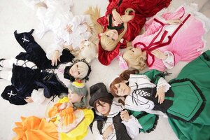 Rating: Safe Score: 0 Tags: 4girls blonde_hair bow brown_hair closed_eyes dress everyone hat hina_ichigo long_hair long_sleeves lying multiple_boys multiple_cosplay multiple_girls shinku suigintou suiseiseki tagme top_hat User: admin