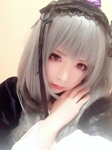 Rating: Safe Score: 0 Tags: 1girl bangs closed_mouth grey_hair lips long_hair looking_at_viewer portrait solo striped suigintou User: admin