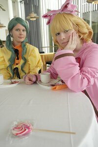 Rating: Safe Score: 0 Tags: 2girls blonde_hair blue_hair bow chin_rest depth_of_field hair_bow indoors multiple_cosplay multiple_girls smile tagme window User: admin