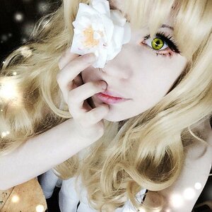 Rating: Safe Score: 0 Tags: 1girl blonde_hair close-up eyelashes face kirakishou lips looking_at_viewer multiple_tails realistic solo traditional_media yakumo_ran yellow_eyes User: admin