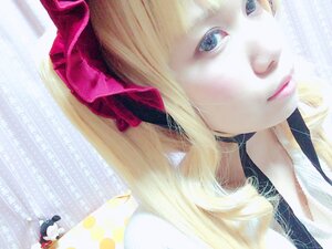 Rating: Safe Score: 0 Tags: 1girl blonde_hair blue_eyes bow choker lips long_hair portrait shinku solo User: admin