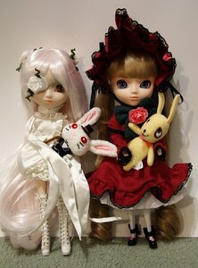 Rating: Safe Score: 0 Tags: 2girls blonde_hair blue_eyes boots bow bunny doll dress flower long_hair multiple_dolls multiple_girls pink_hair red_dress rose shinku tagme User: admin