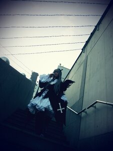 Rating: Safe Score: 0 Tags: 1girl black_dress black_wings dress eighth_note feathered_wings frills instrument long_hair musical_note solo suigintou wings User: admin