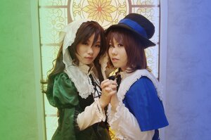 Rating: Safe Score: 0 Tags: 2girls bangs brown_hair dress green_dress hat holding_hands interlocked_fingers lips long_hair long_sleeves looking_at_viewer multiple_cosplay multiple_girls realistic short_hair sisters tagme upper_body window User: admin