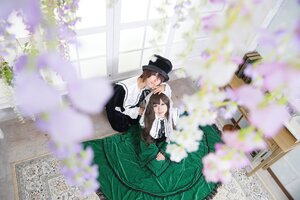 Rating: Safe Score: 0 Tags: 2girls bangs black_hair blurry blurry_background blurry_foreground brown_eyes brown_hair depth_of_field dress flower green_dress hat long_hair long_sleeves motion_blur multiple_cosplay multiple_girls short_hair sitting smile tagme top_hat white_shirt User: admin