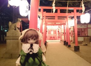 Rating: Safe Score: 0 Tags: 1girl brown_hair building doll solo suiseiseki User: admin