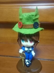 Rating: Safe Score: 0 Tags: blue_eyes brown_hair doll food fruit heterochromia solo souseiseki sword tomato User: admin