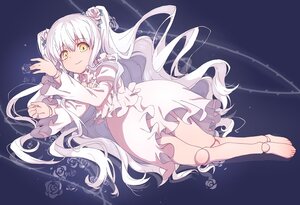 Rating: Safe Score: 0 Tags: 1girl barefoot doll_joints dress flower frills hair_flower hair_ornament image joints kirakishou long_hair long_sleeves looking_at_viewer lying rose smile solo two_side_up very_long_hair white_dress white_flower white_rose yellow_eyes User: admin