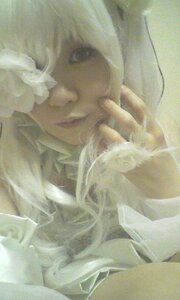 Rating: Safe Score: 0 Tags: 1girl hands kirakishou solo User: admin