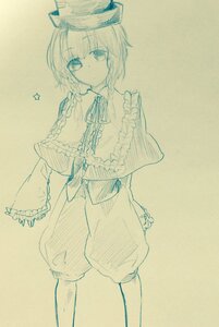 Rating: Safe Score: 0 Tags: 1girl bangs capelet closed_mouth eyebrows_visible_through_hair hat image long_sleeves looking_at_viewer monochrome neck_ribbon short_hair solo souseiseki standing traditional_media User: admin