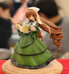 Rating: Safe Score: 0 Tags: 1girl blurry brown_hair depth_of_field doll dress drill_hair frills green_dress green_eyes heterochromia holding long_hair long_sleeves looking_at_viewer red_eyes ribbon solo standing suiseiseki twin_drills very_long_hair watering_can User: admin