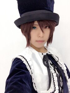 Rating: Safe Score: 0 Tags: 1girl blue_eyes brown_hair center_frills closed_mouth hat lips looking_at_viewer ribbon shirt short_hair smile solo souseiseki striped striped_background upper_body vertical_stripes white_shirt User: admin
