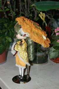 Rating: Safe Score: 0 Tags: 1girl blurry depth_of_field doll dress frills green_eyes kanaria komeiji_koishi long_sleeves pantyhose shoes short_hair solo standing white_legwear wide_sleeves yellow_dress User: admin