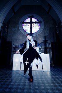 Rating: Safe Score: 0 Tags: 1girl black_dress black_legwear cross dress flower indoors long_hair rose solo standing suigintou User: admin