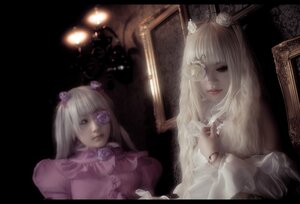 Rating: Safe Score: 0 Tags: 2girls bangs blonde_hair blunt_bangs crown dress eyepatch flower hair_ornament letterboxed long_hair multiple_cosplay multiple_girls rose tagme User: admin