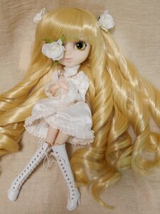 Rating: Safe Score: 0 Tags: 1girl blonde_hair boots cross-laced_footwear doll dress flower hair_flower hair_ornament kirakishou knee_boots lolita_fashion long_hair rose sitting solo very_long_hair white_dress white_flower white_footwear white_rose User: admin
