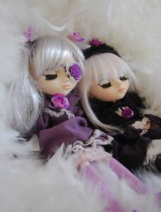 Rating: Safe Score: 0 Tags: 2girls blonde_hair doll dress eyepatch flower lolita_fashion long_hair multiple_dolls multiple_girls rose shinku silver_hair suigintou tagme User: admin