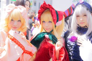 Rating: Safe Score: 0 Tags: 5girls 91076 bangs blonde_hair blue_eyes bonnet bow dress flower frills lips long_hair looking_at_viewer multiple_cosplay multiple_girls realistic red_eyes rose shinku smile tagme User: admin