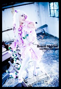Rating: Safe Score: 0 Tags: 1girl barasuishou black_border border dress flower hair_ornament letterboxed long_hair pillarboxed solo User: admin