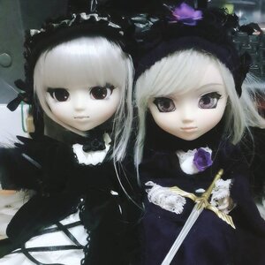 Rating: Safe Score: 0 Tags: 2girls doll dress flower hat long_hair looking_at_viewer multiple_girls purple_rose rose siblings sisters solo suigintou upper_body weapon white_hair white_rose User: admin