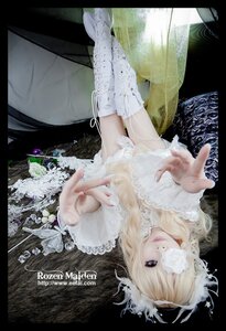 Rating: Safe Score: 0 Tags: 1girl blonde_hair blue_eyes dress flower hands kirakishou letterboxed lips long_hair outstretched_arm outstretched_hand solo User: admin