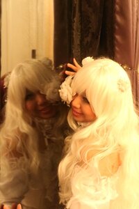 Rating: Safe Score: 0 Tags: blonde_hair kirakishou lips long_hair realistic solo User: admin