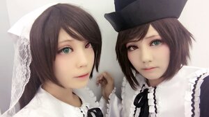 Rating: Safe Score: 0 Tags: 2girls bangs brown_hair closed_mouth frills green_eyes hat heterochromia looking_at_viewer multiple_cosplay multiple_girls red_eyes short_hair siblings sisters smile souseiseki suiseiseki swept_bangs symmetry tagme twins User: admin