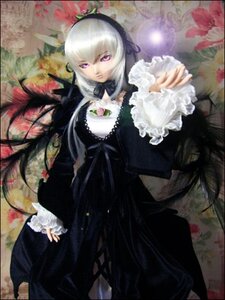Rating: Safe Score: 0 Tags: 1girl black_dress doll dress flower frilled_sleeves frills hairband long_hair long_sleeves looking_at_viewer pink_eyes purple_eyes rose silver_hair solo standing suigintou very_long_hair wings User: admin