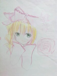 Rating: Safe Score: 0 Tags: 1girl blonde_hair frills green_eyes hat hinaichigo image long_sleeves looking_at_viewer simple_background smile solo umbrella upper_body User: admin